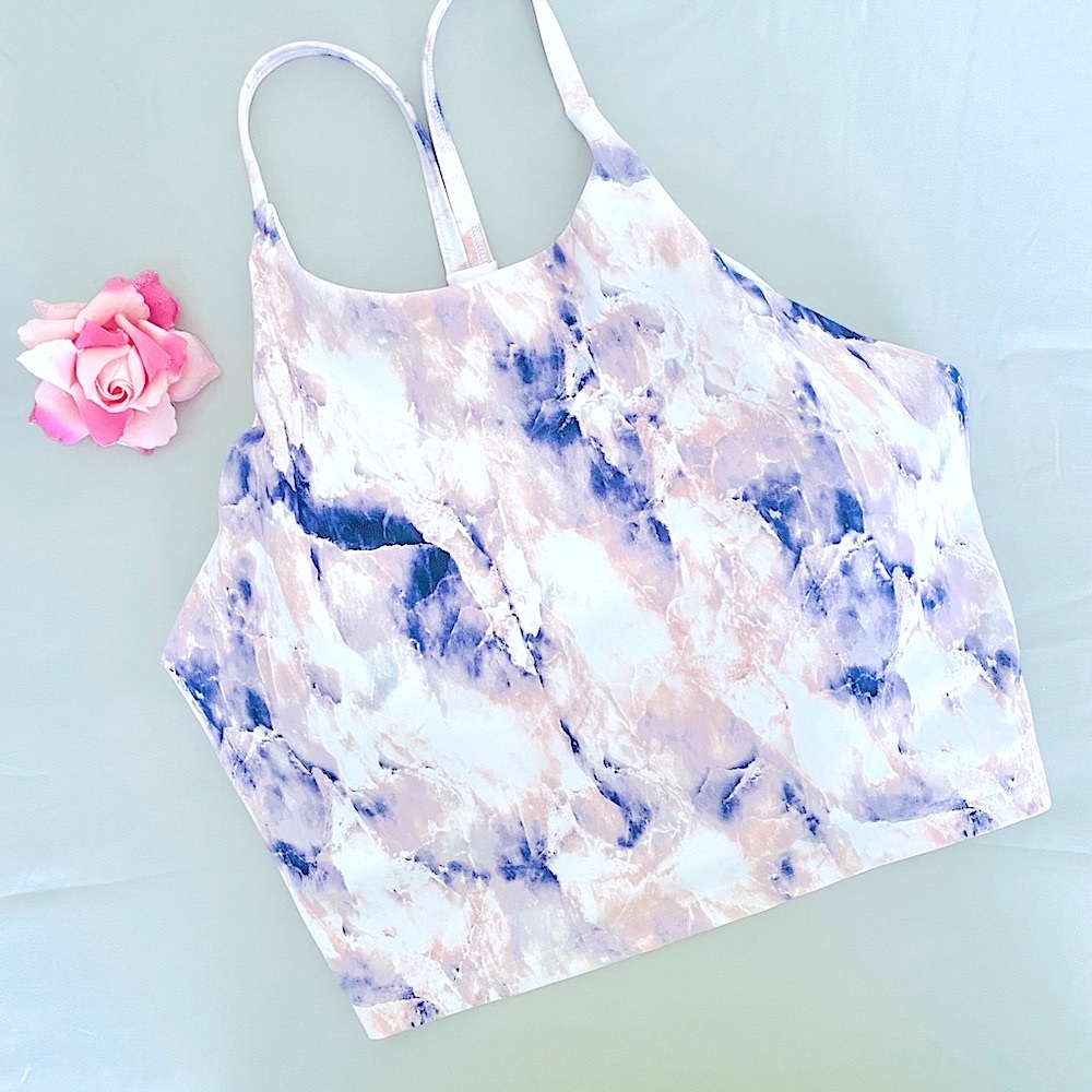 💕Pretty Old Navy “PowerSoft” Sports Bra SZ M